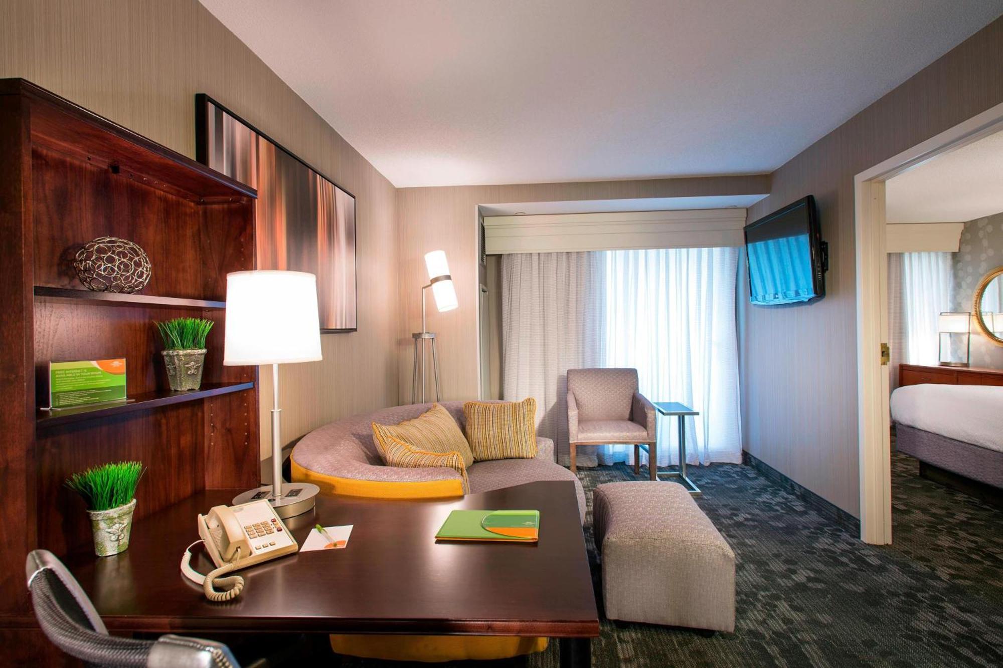 Courtyard By Marriott Tysons Mclean Hotel Tysons Corner Buitenkant foto