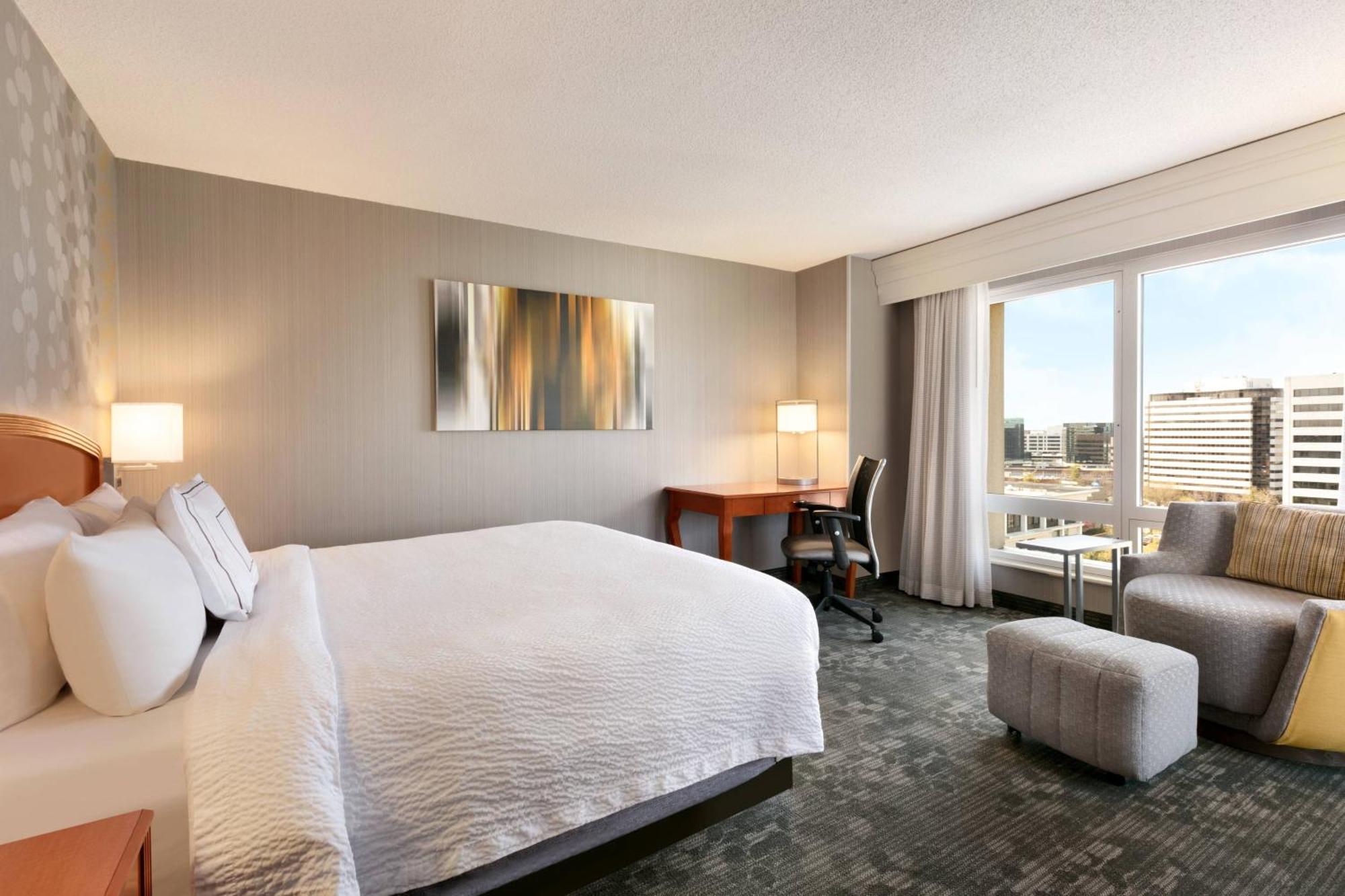 Courtyard By Marriott Tysons Mclean Hotel Tysons Corner Buitenkant foto