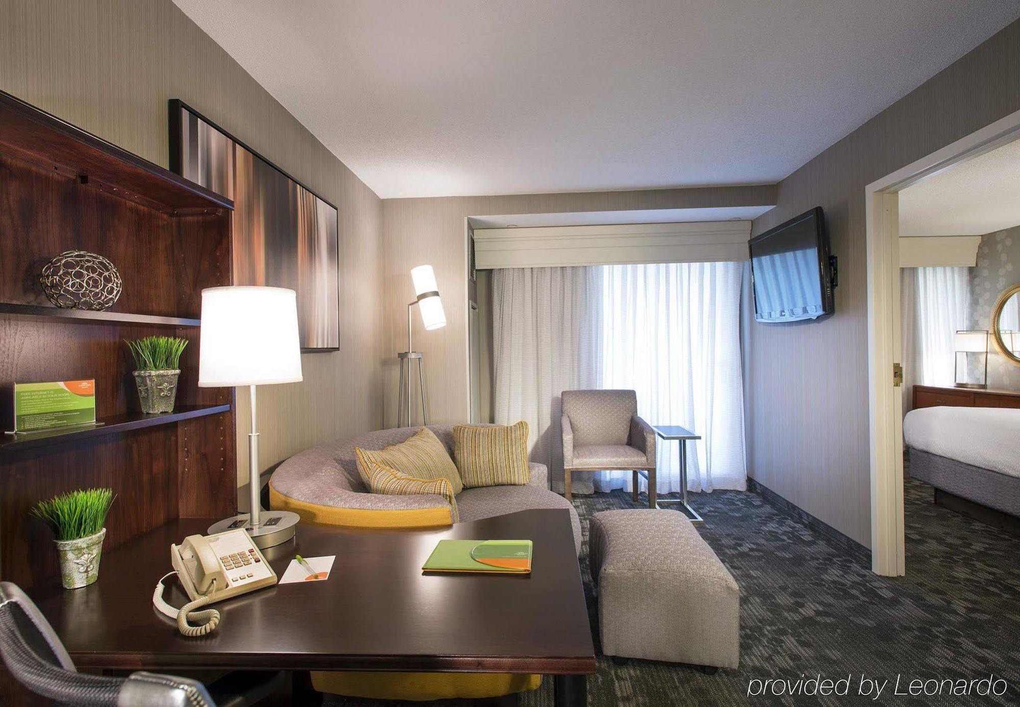 Courtyard By Marriott Tysons Mclean Hotel Tysons Corner Buitenkant foto