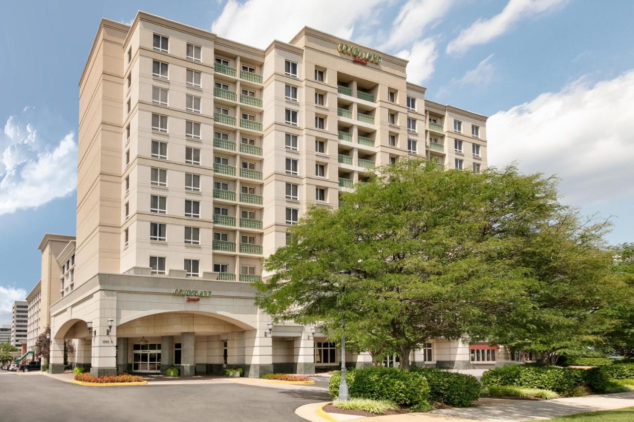 Courtyard By Marriott Tysons Mclean Hotel Tysons Corner Buitenkant foto